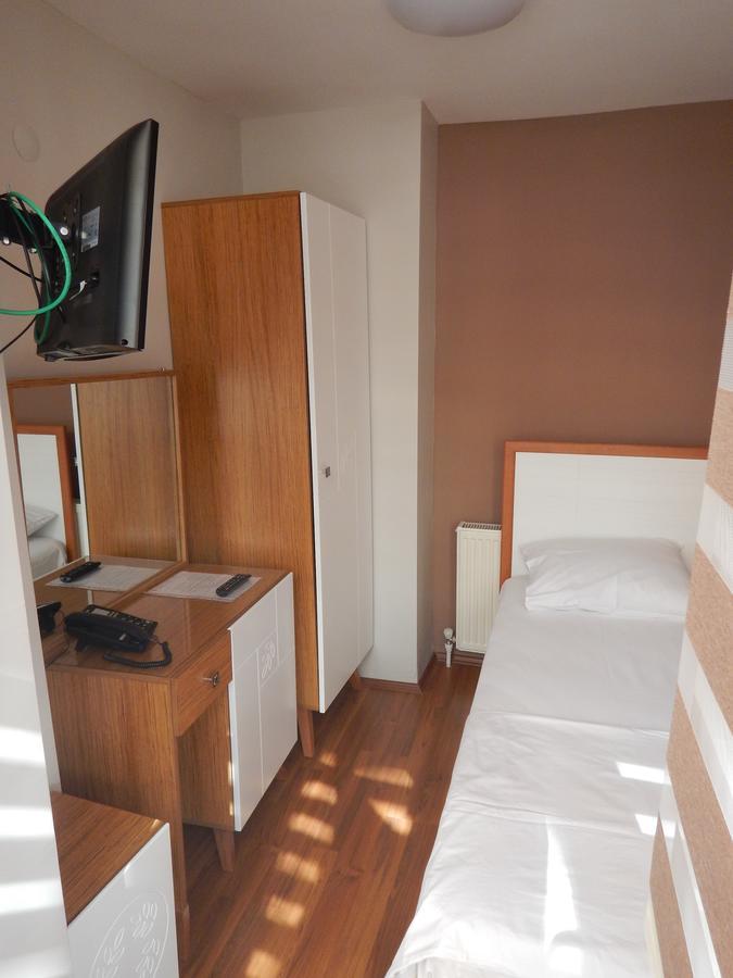 Ipek Hotel Balıkesir Exterior foto